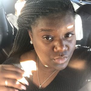 Meet your Posher, Jasmine